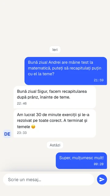 Conversație între părinte și educator în aplicația Kidy